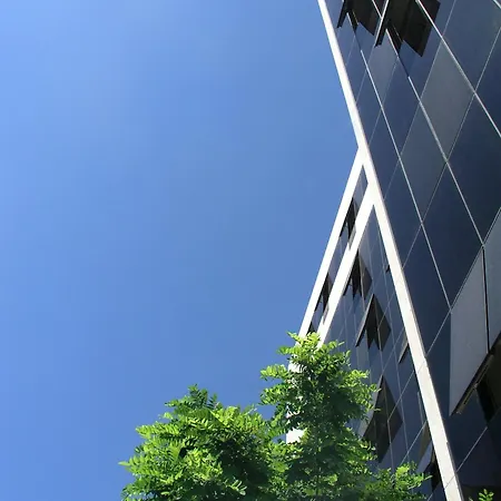 Atrium Split