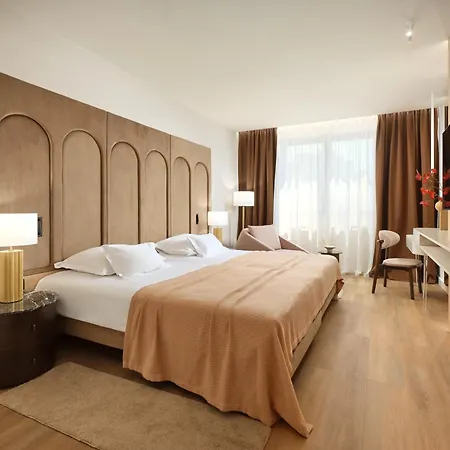 Atrium Готель 5*