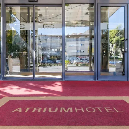 Atrium Split