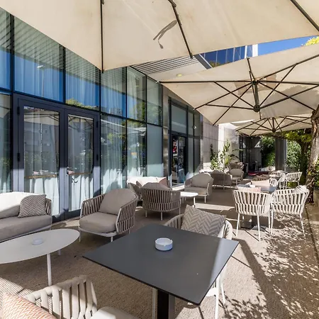 Atrium Hotel 5*